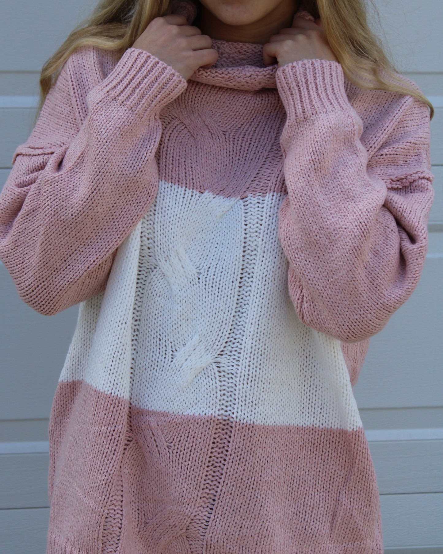 Knit Turtle Neck Color Block Sweater